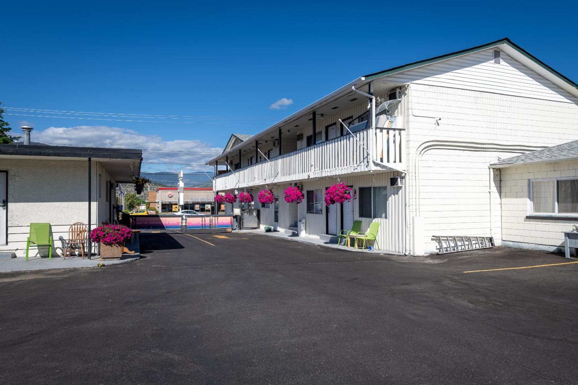 5000 Motel Пентиктон Экстерьер фото